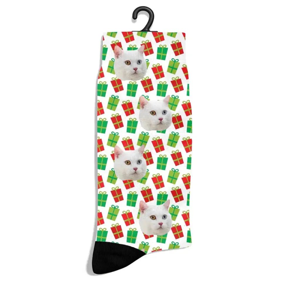 Personalized Christmas Pattern Cat Photo Socks - Chic Kitty