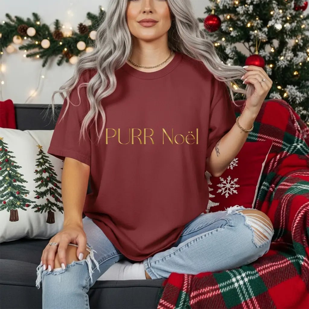 Purr Noël Tee - Gold Foil Cat Christmas Shirt - Chic Kitty