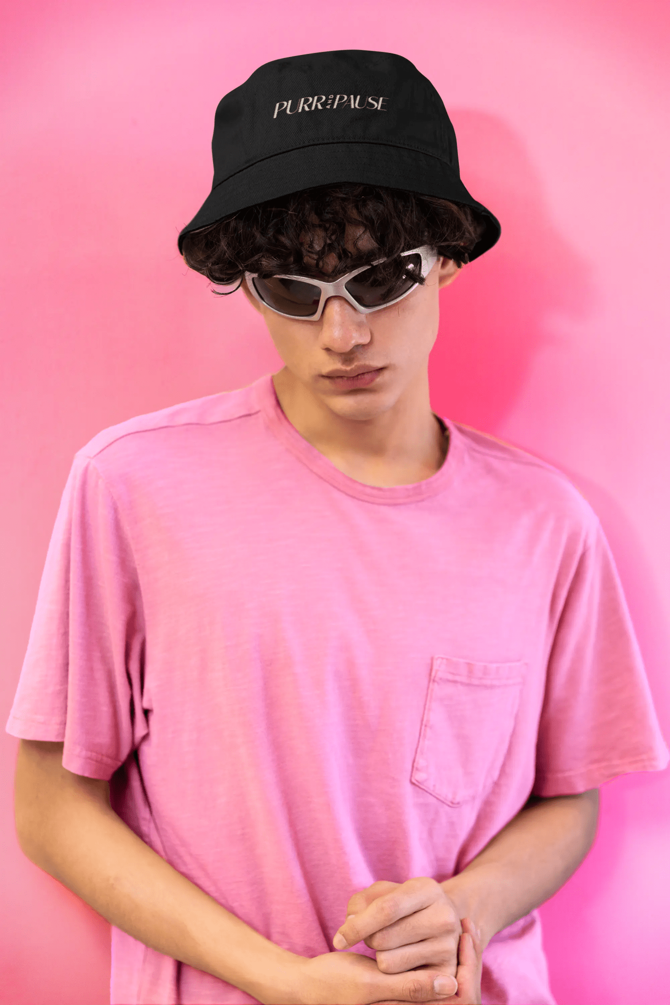 Purr & Pause Embroidered Bucket Hat for Cat Lovers - Chic Kitty