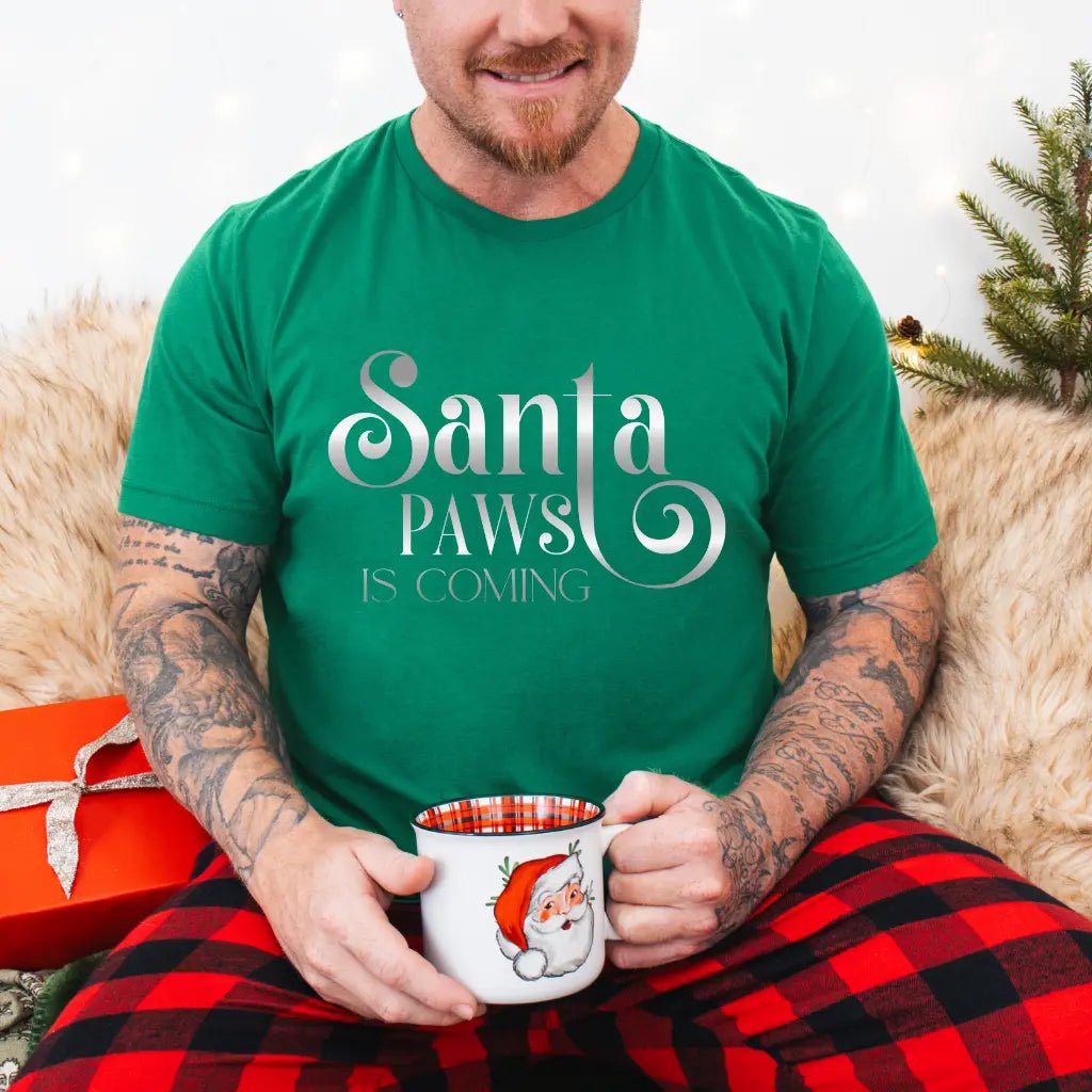 Santa Paws Is Coming Tee — Christmas Dog Lover Holiday T‑Shirt - Chic Kitty